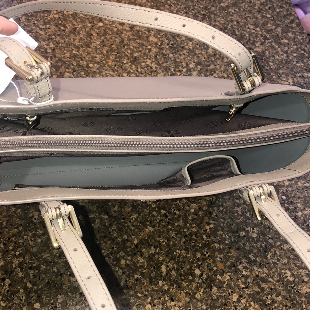 NWT Tory Burch Grey Emerson Tote, Gorgeous! 😍😍 - Picture 5 of 9